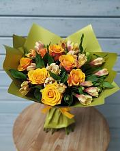 Букет цветов из:  Альстромерии и Розы в Константиновской Краснодарского края