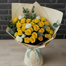 Букет цветов из:  Розы в Константиновской Краснодарского края