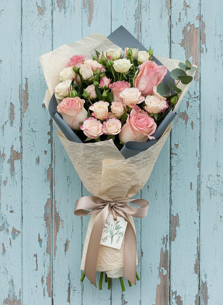 Букет цветов из: Розы в Константиновской Краснодарского края