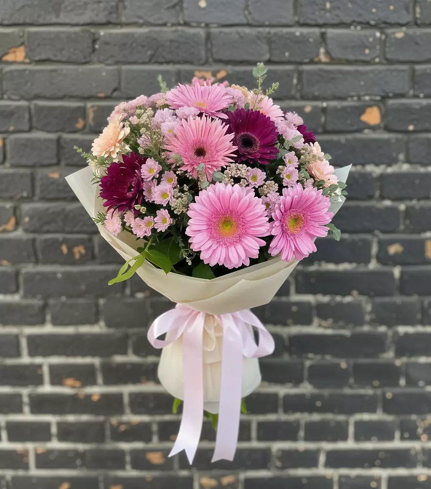 Букет цветов из: Герберы и Хризантемы в Константиновской Краснодарского края