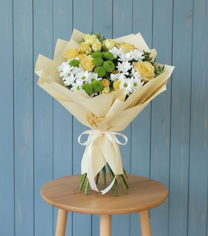 Букет цветов из: Хризантемы и Розы в Константиновской Краснодарского края