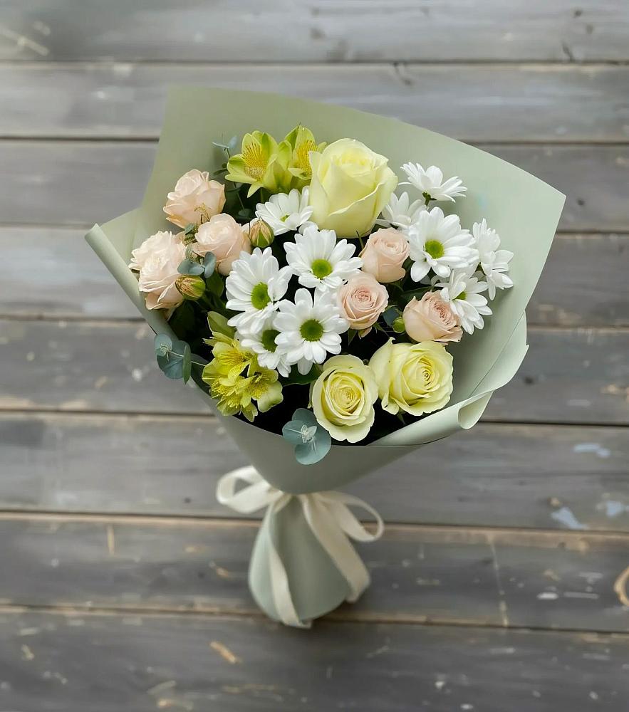 Букет цветов из: Альстромерии, Розы и Хризантемы в Константиновской Краснодарского края