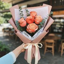 Букет цветов из:  Розы в Константиновской Краснодарского края