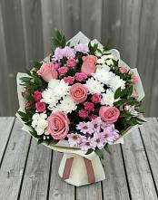Букет цветов из:  Альстромерии, Гвоздики, Розы и Хризантемы в Константиновской Краснодарского края