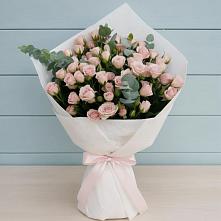 Букет цветов из:  Розы в Константиновской Краснодарского края