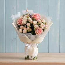 Букет цветов из:  Розы в Константиновской Краснодарского края