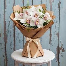 Букет цветов из:  Орхидеи и Розы в Константиновской Краснодарского края