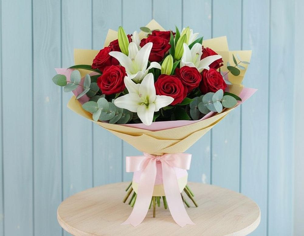 Букет цветов из: Лилии и Розы в Константиновской Краснодарского края